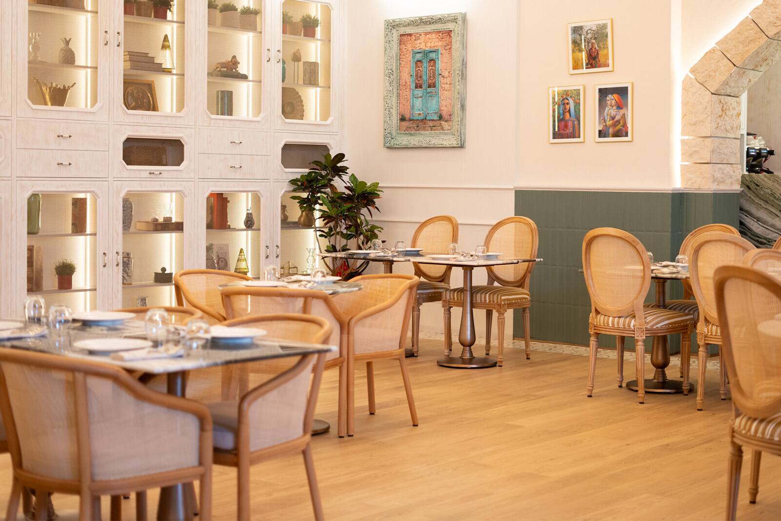 Sufret Maryam interior