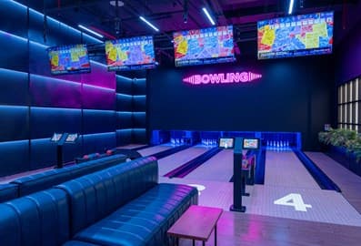 social distrikt dubai ten-pin bowling