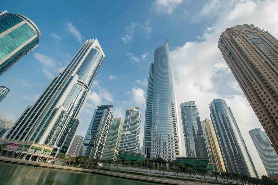 Ogni mese nella zona franca DMCC di Jumeirah Lake Towers vengono aperte 170 nuove imprese.