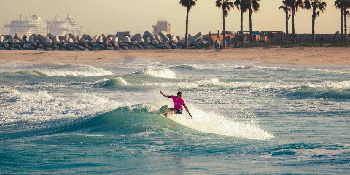 Surfing in Dubai - Eddy Travels
