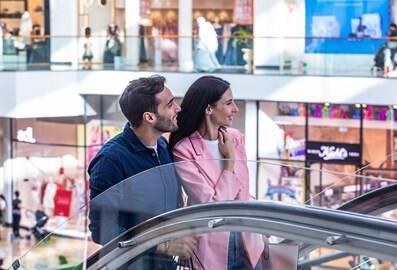 Couple in the shopping mall