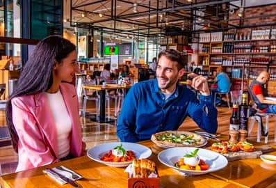 Dubai presents rom com foodie-header