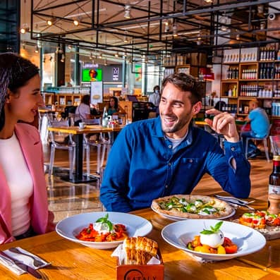Dubai presents rom com foodie-header
