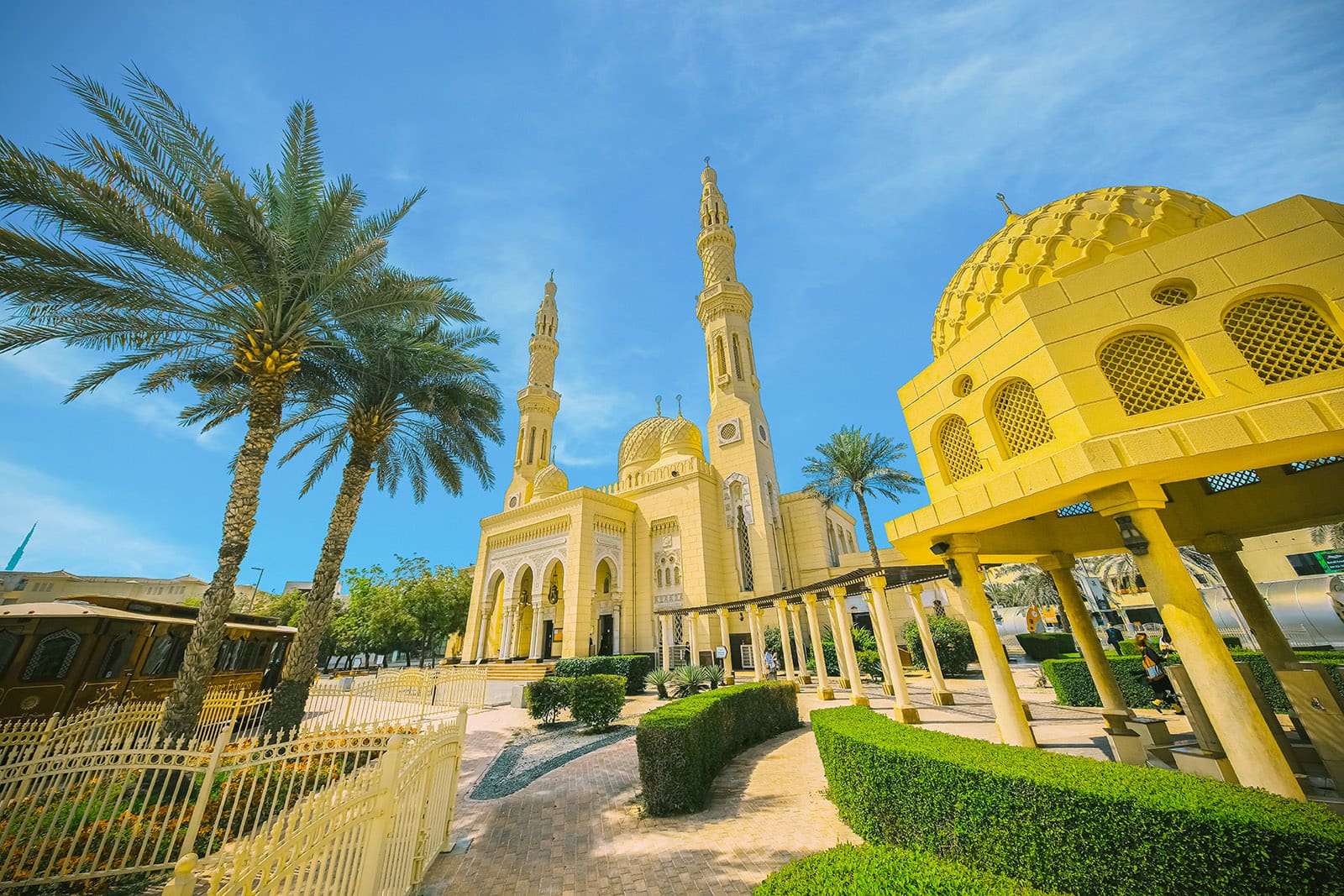 mosque visit dubai