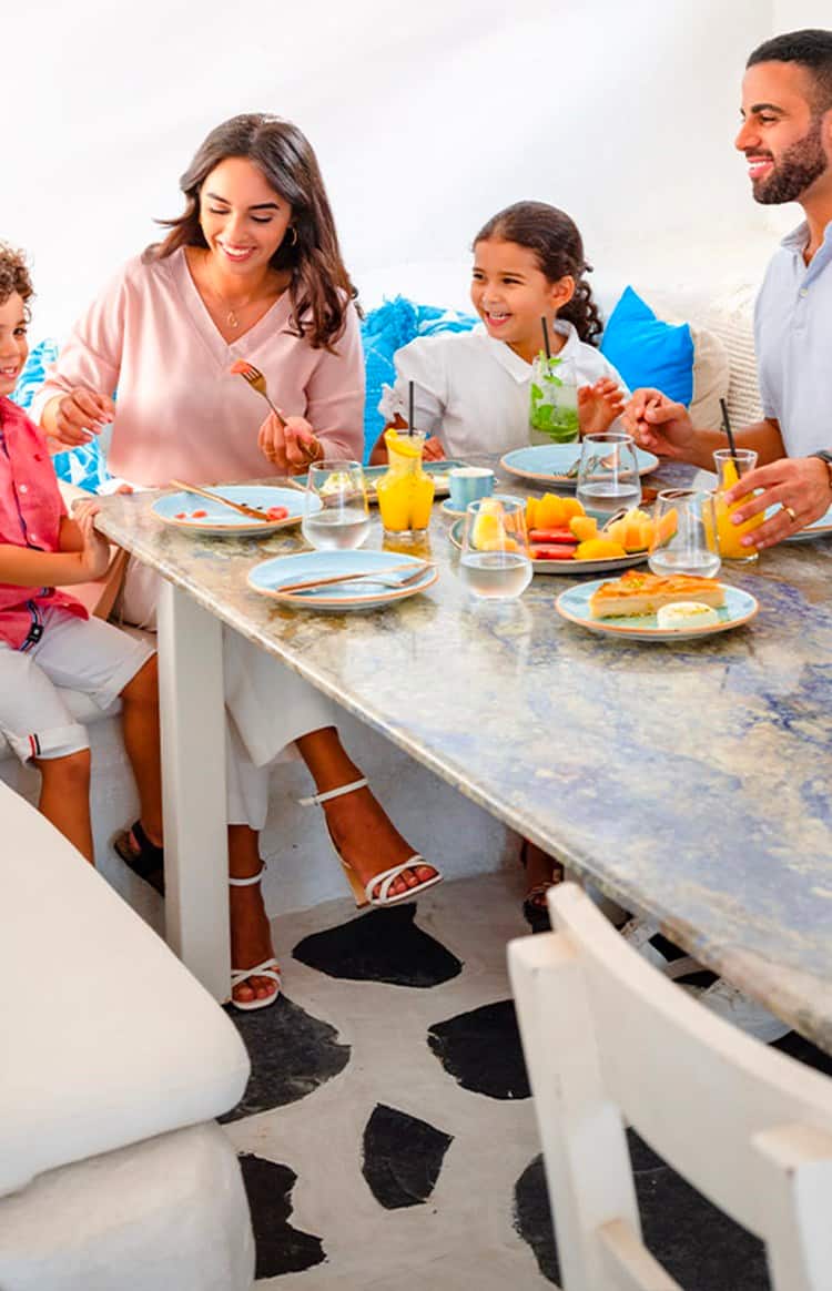 Egyptian Family, Dining, Dubai, Fish Beach Taverna