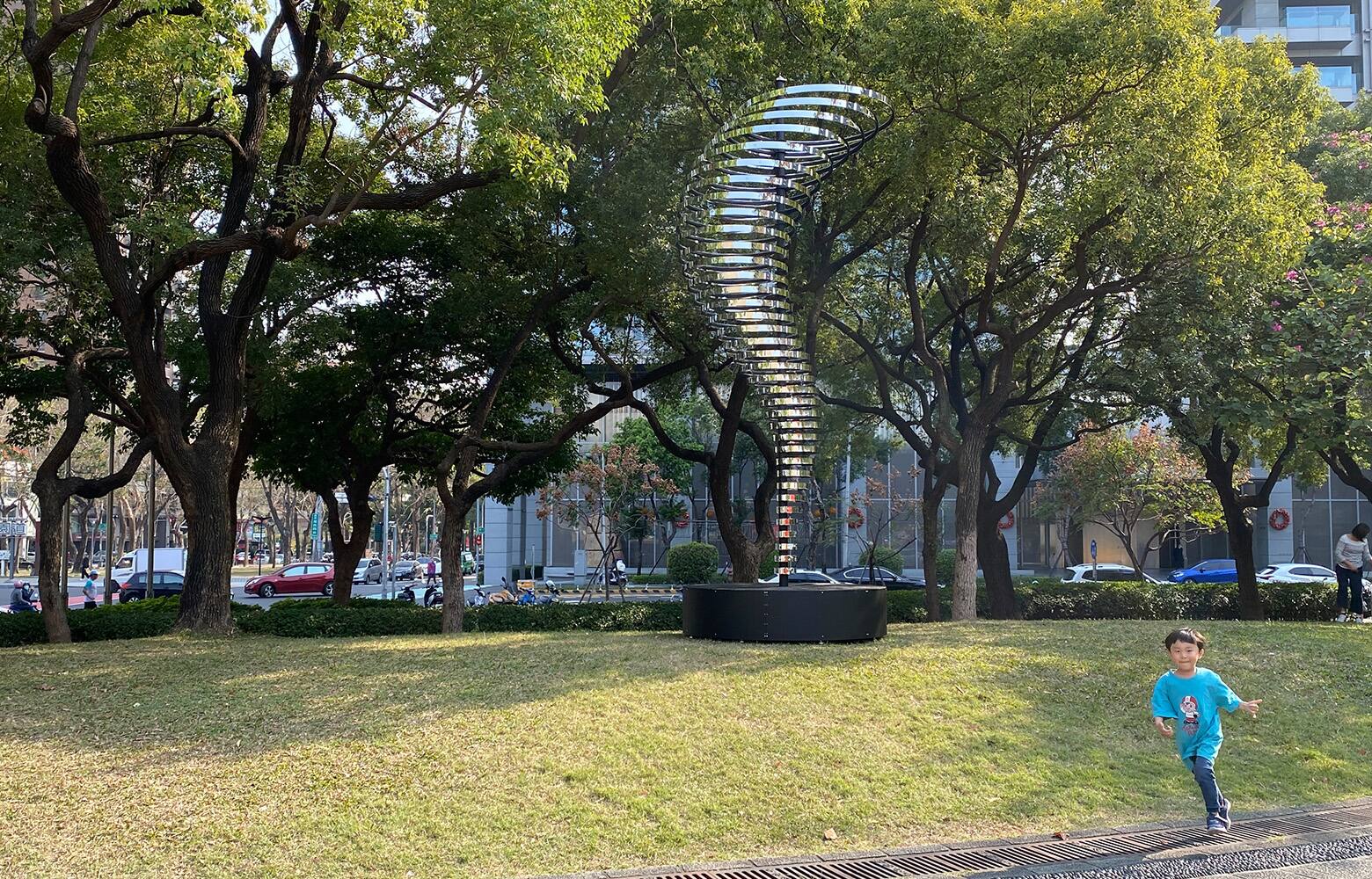 Dubai Lights The Spark WIthin Visit Dubai