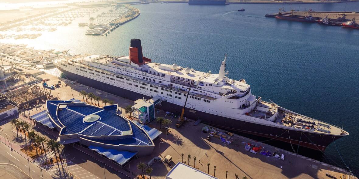 Birds Eye view of Queen Elizabeth 2