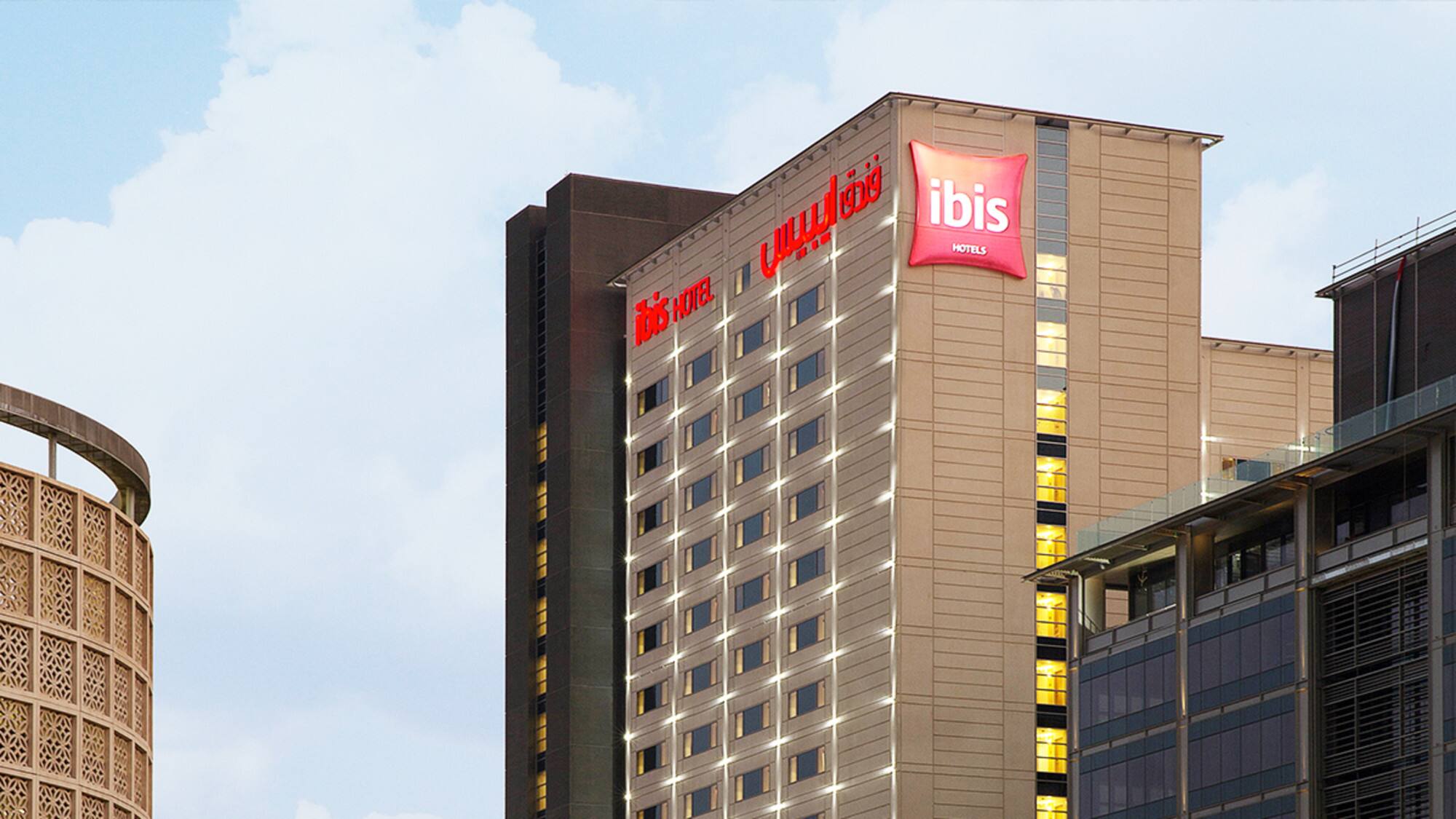 Ibis one 3. Ibis one 3. Ibis one central дубай. Ibis one central 3* (дубай, шейх-зайед-роуд). Оаэ, дубаи ibis one central 3*.
