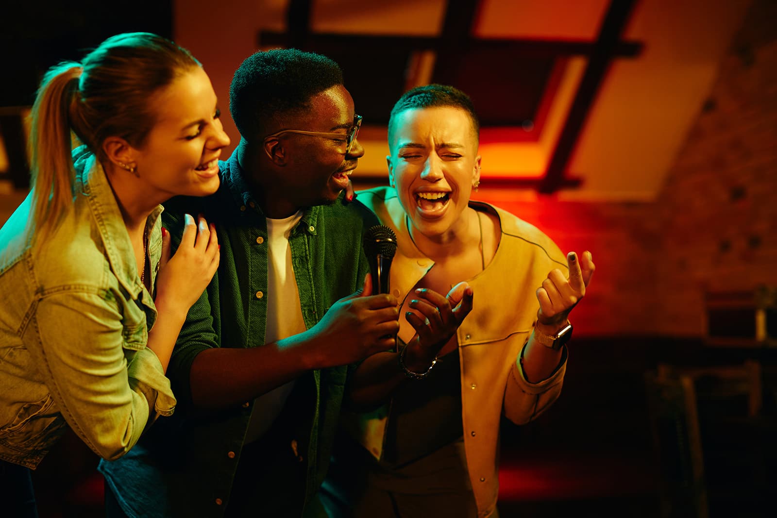 best-kareoke-in-dubai-header-getty